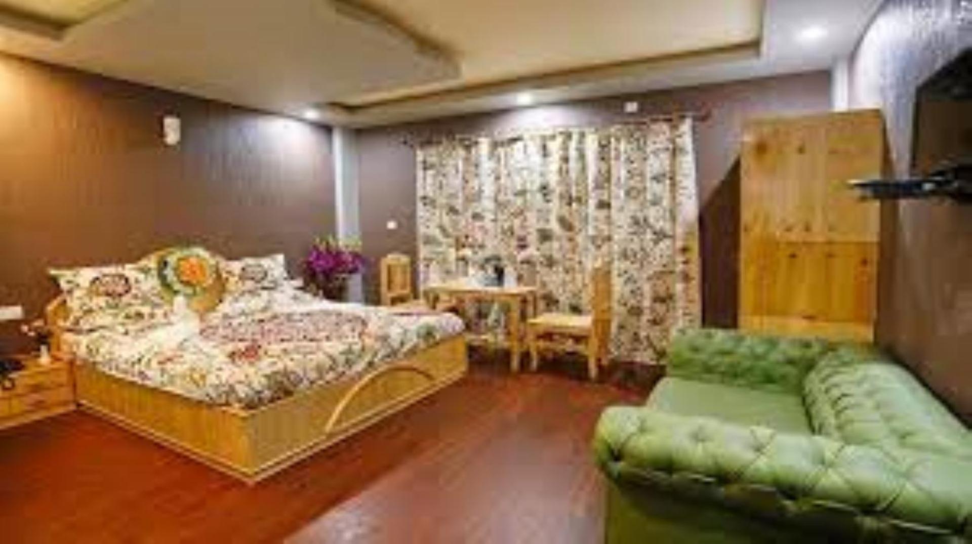 Hotel Shefaf Durgjan Esterno foto