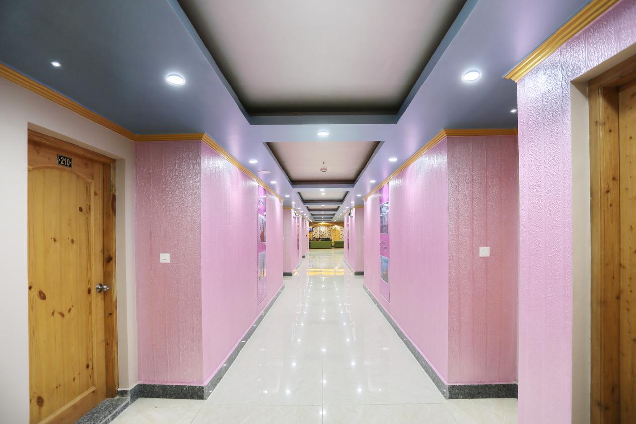 Hotel Shefaf Durgjan Esterno foto