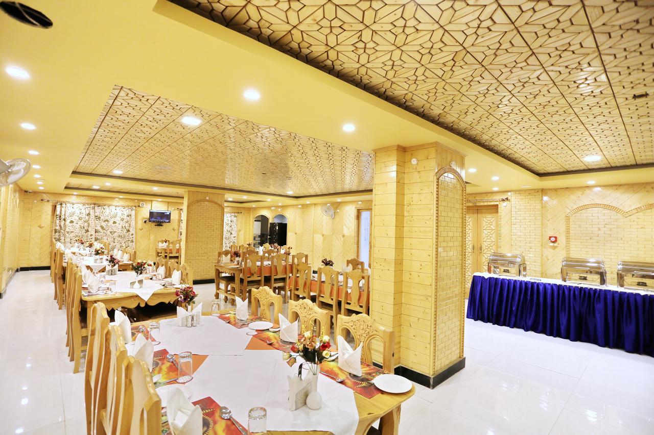 Hotel Shefaf Durgjan Esterno foto